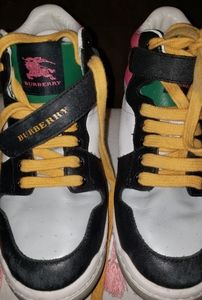 Burberry  shoes